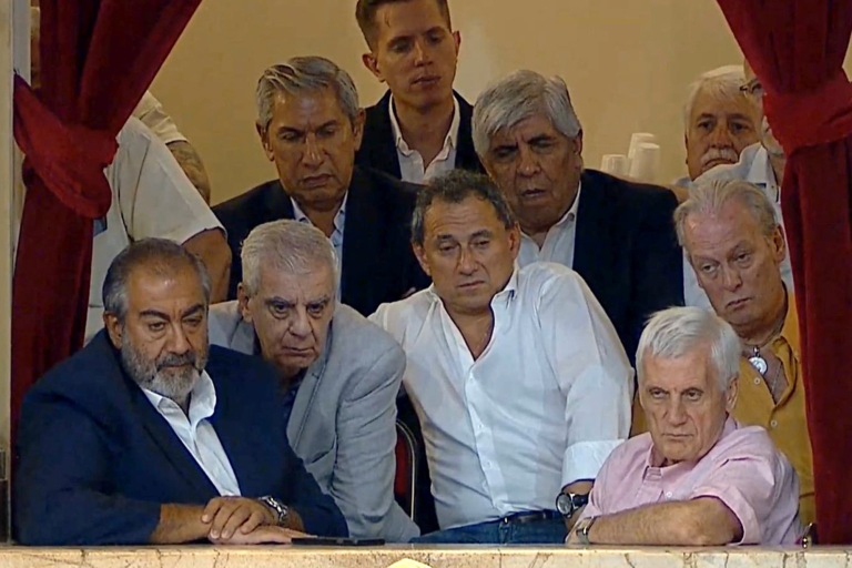 Si no es todo, es nada