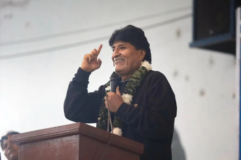 Evo vuelve hablar de lucha armada: “nos están llevando a la rebelión”