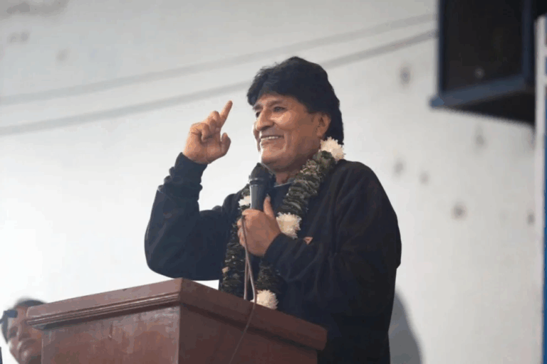 Evo vuelve hablar de lucha armada: “nos están llevando a la rebelión”