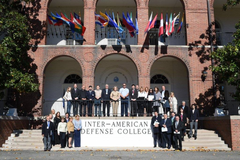 En noviembre de 2024 el Dialogo Argentino Americano volvió a desarrollar su tradicional programa por las elecciones norteamericanas.